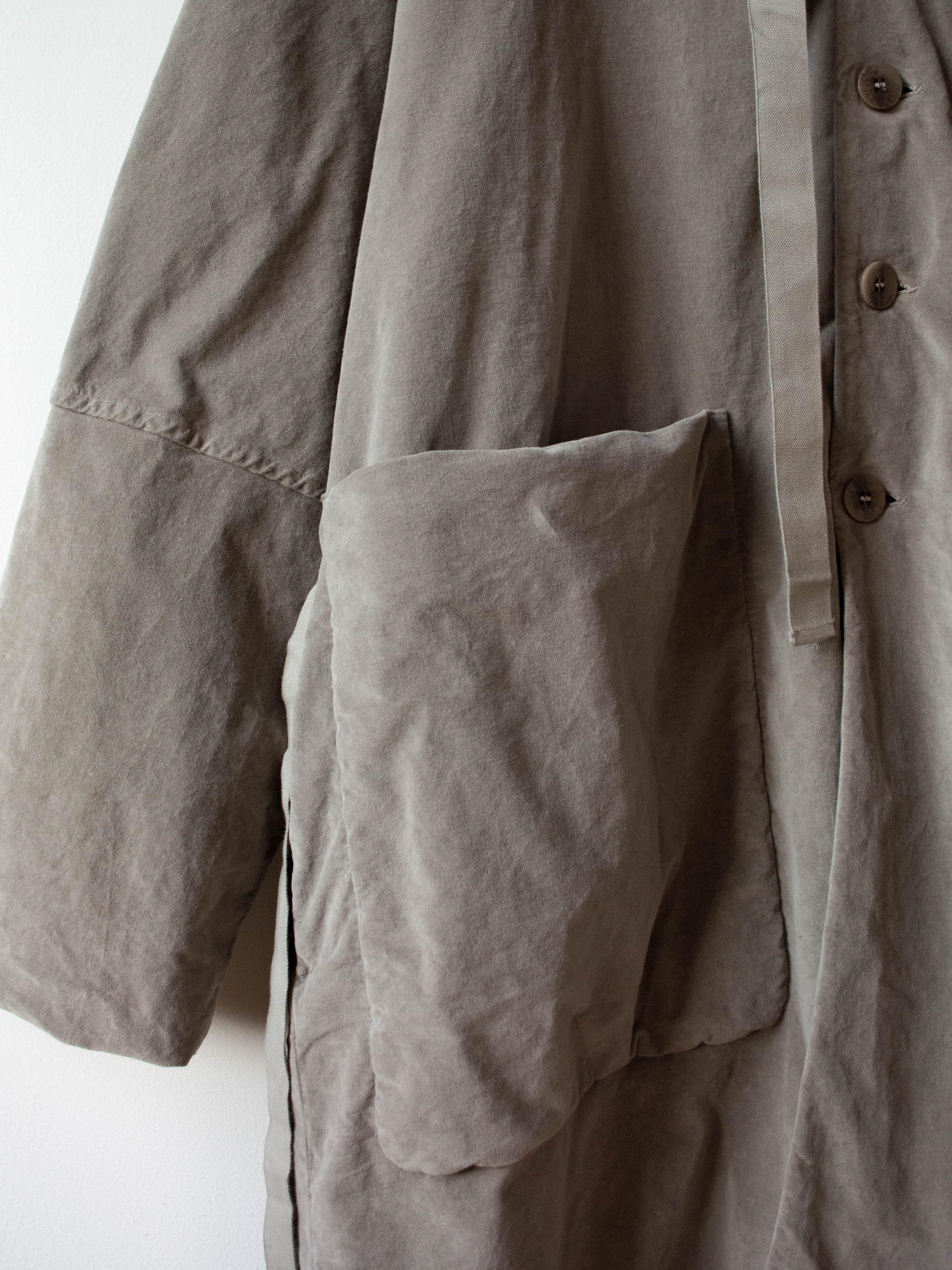 Namu Shop - Album di Famiglia Velvet Hooded Coat - Marron Glace