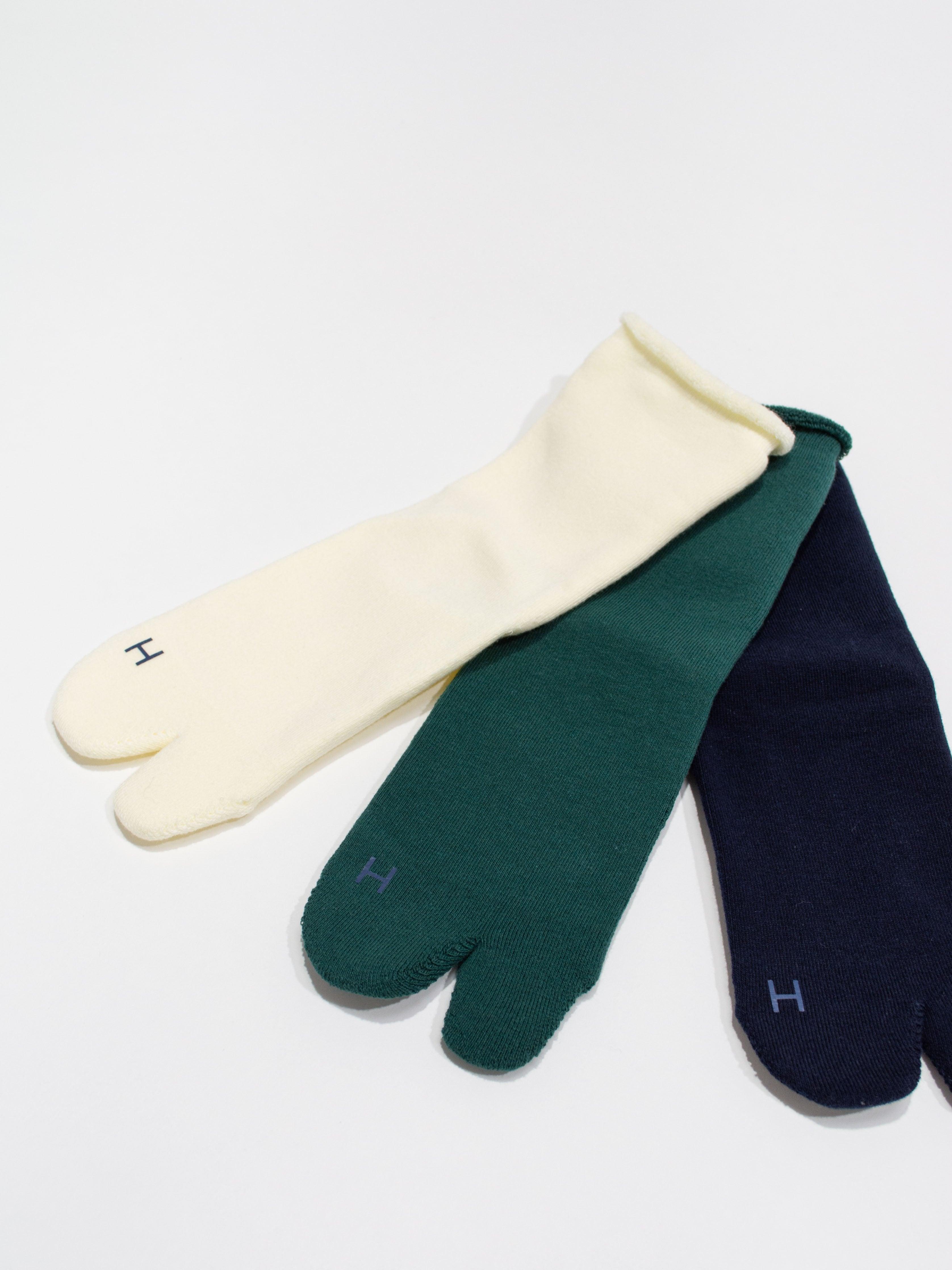 Namu Shop - Hatski Tabi Pile Socks (Women's) - White, Green, Navy