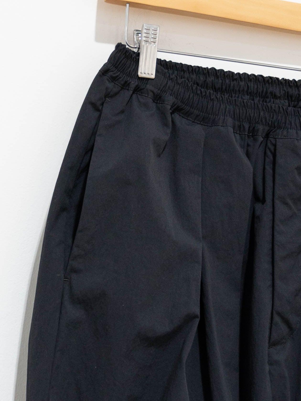 Namu Shop - Veritecoeur Recycled Nylon Tucked Pants - Black